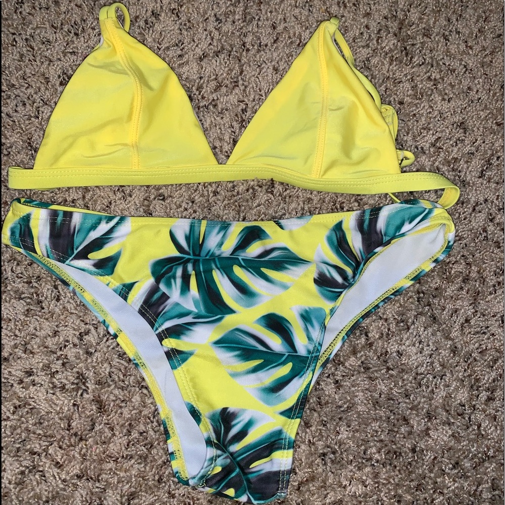 Swim suit